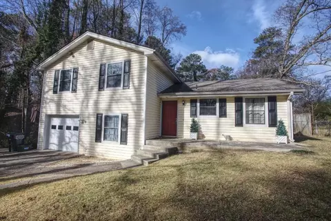 3337 Oak Dr SW, Snellville, GA 30078