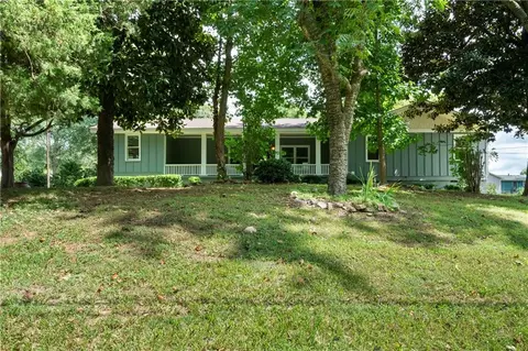 1839 Tulip Dr, Gainesville, GA 30507