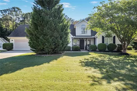 320 Windermere Dr, Loganville, GA 30052