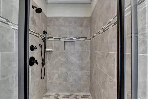 Bath - 7890 Royal Melbourne Way, Duluth, GA 30097 photo 7 of 9