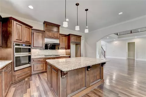 Kitchen - 7890 Royal Melbourne Way, Duluth, GA 30097 photo 5 of 9
