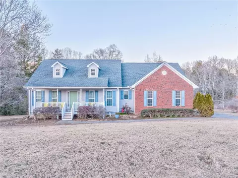 113 Valley Edge Dr, Rockmart, GA 30153