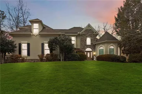 215 Stoney Ridge Dr, Alpharetta, GA 30022
