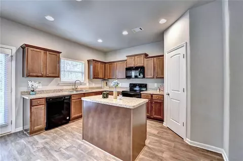 131 Finley Dr, Commerce, GA 30529 photo 11