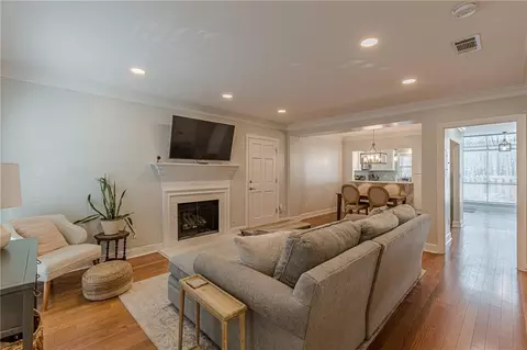 35 Mount Vernon Cir, Atlanta, GA 30338