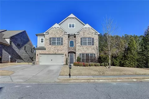 490 La Perla Dr, Sugar Hill, GA 30518
