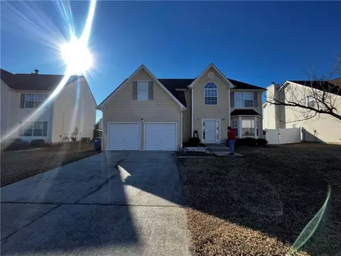 1224 Labrador Ln, Riverdale, GA 30296