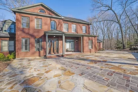 1422 Hillside Dr, Grayson, GA 30017