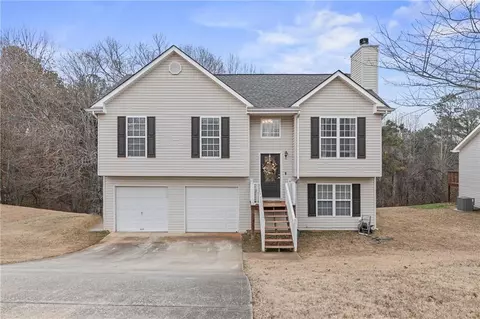 4047 Parks Rd, Flowery Branch, GA 30542