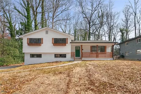 2716 Riggs Dr, East Point, GA 30344