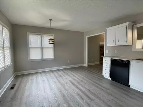 Living - 511 Hobson Rd, Jasper, GA 30143 photo 7 of 7