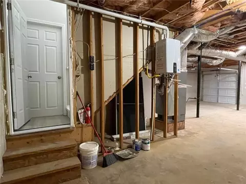 Entry Way - 511 Hobson Rd, Jasper, GA 30143 photo 4 of 4