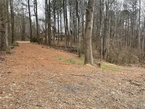 Exterior - 511 Hobson Rd, Jasper, GA 30143 photo 12 of 13