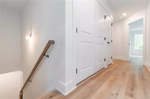 Entry Way - 7616 Maple Pl, Murrayville, GA 30564 photo 3 of 4