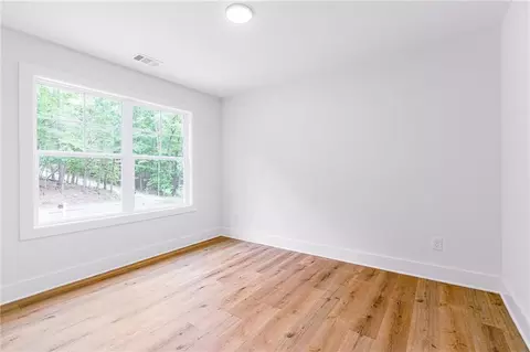 Bedroom - 7616 Maple Pl, Murrayville, GA 30564 photo 6 of 7