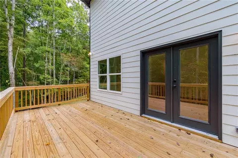 Exterior - 7616 Maple Pl, Murrayville, GA 30564 photo 7 of 7