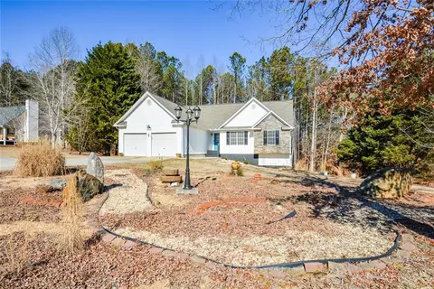 202 Greentree Trl, Temple, GA 30179