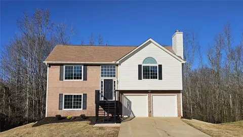 256 Kings Cv, Locust Grove, GA 30248
