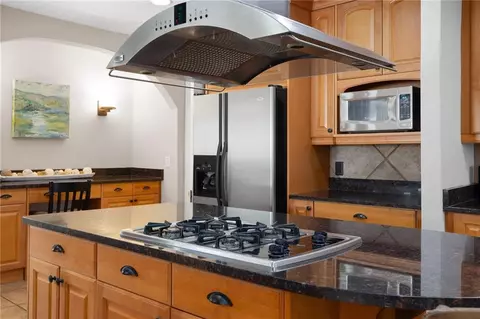 Kitchen - 203 Chenocetah Dr, Cornelia, GA 30531 photo 6 of 6