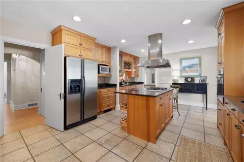 Kitchen - 203 Chenocetah Dr, Cornelia, GA 30531 photo 1 of 6