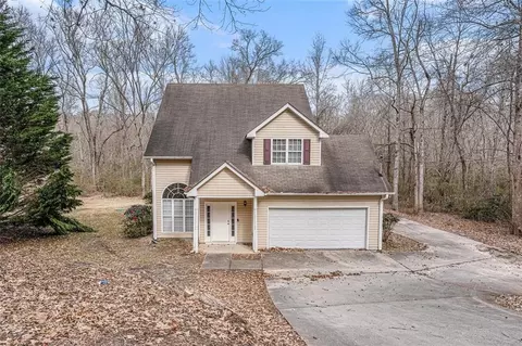 80 Valley Dr, Stockbridge, GA 30281