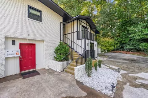3680 Admiral Dr, Chamblee, GA 30341 photo 6