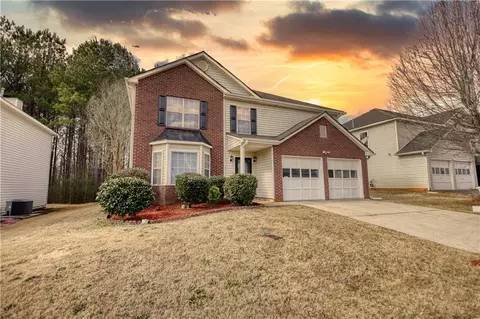 4553 Carriage Park Dr, Lithonia, GA 30038