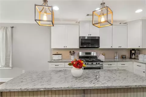 Kitchen - 317 Linman Dr, Lagrange, GA 30240 photo 4 of 5