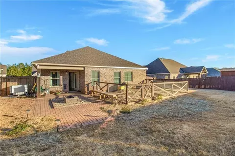 Exterior - 317 Linman Dr, Lagrange, GA 30240 photo 6 of 9