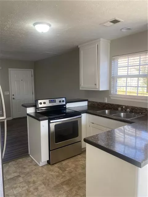 151 Roy St, Canton, GA 30114 photo 3