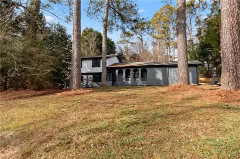 4399 Plantation Ln, Norcross, GA 30093