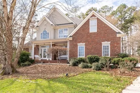 8240 Knollbrook Ln, Mcdonough, GA 30253