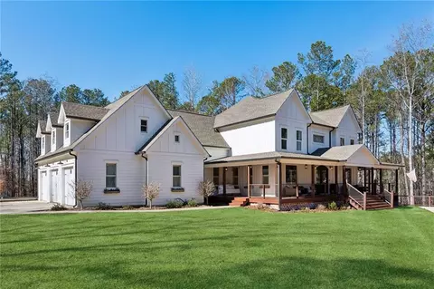 3505 Moss Landing Rd, Acworth, GA 30102