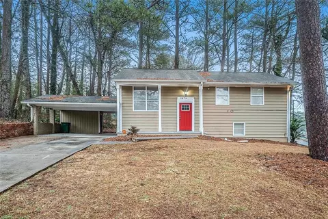 2876 Battle Forrest Dr, Decatur, GA 30034