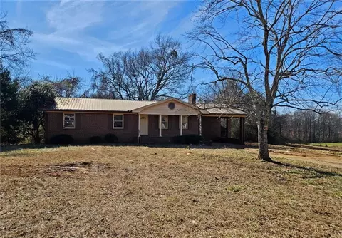 6125 Hulsey Rd, Clermont, GA 30527