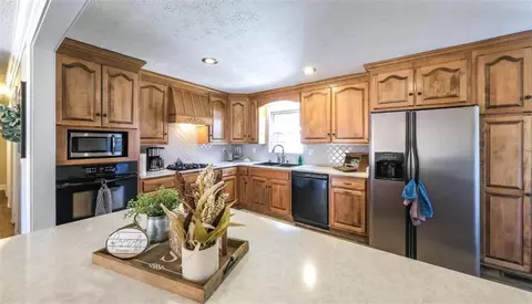 Kitchen - 47 Perry Ln, Buchanan, GA 30113 photo 6 of 6