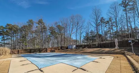 Exterior - 47 Perry Ln, Buchanan, GA 30113 photo 5 of 6