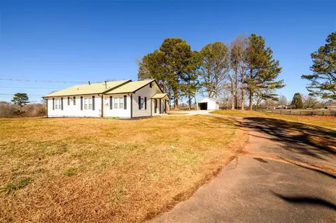 5466 Clarks Bridge Rd, Gainesville, GA 30506
