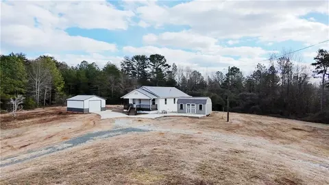 Exterior - 1118 Brookhaven Cir, Toccoa, GA 30577 photo 2 of 3