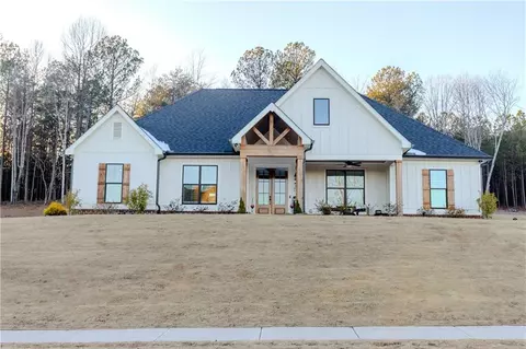 383 Village Creek Dr, Jasper, GA 30143