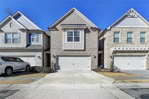 8725 Village Pl, Suwanee, GA 30024