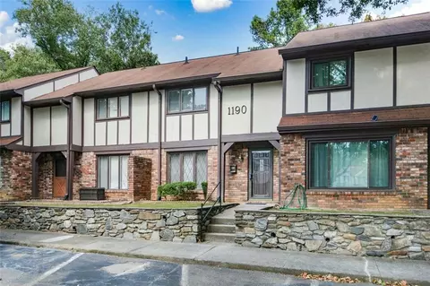 1190 Ashborough Dr SE #C, Marietta, GA 30067