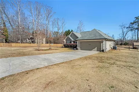 30 Graystone Dr, Covington, GA 30014 photo 2