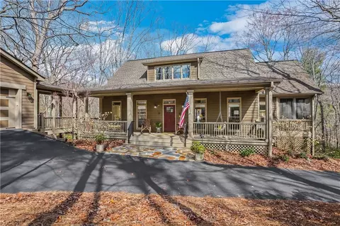 751 Wake Robin Dr, Jasper, GA 30143