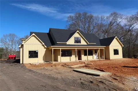 16 Agan Rd, Bremen, GA 30110