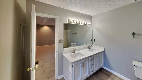 Bath - 4217 Pullman Ct, Austell, GA 30106 photo 1 of 3