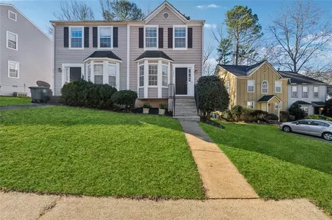 1042 Plantation Way NW, Kennesaw, GA 30144