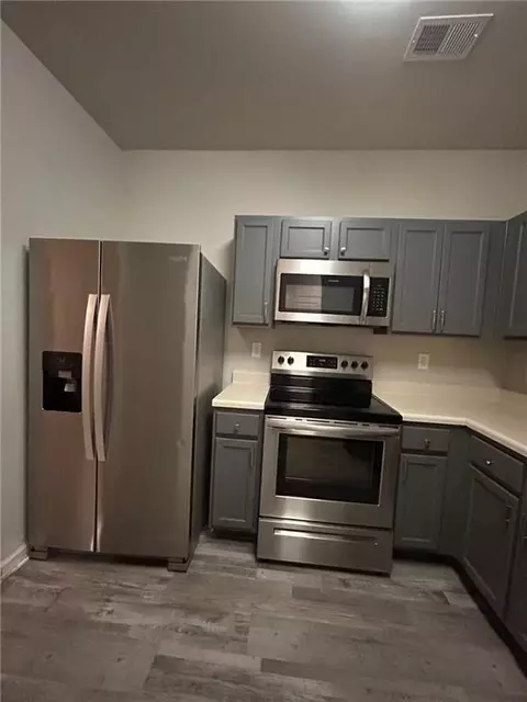 Kitchen - 2640 Parrish Ct, Lithonia, FL 33038 photo 2 of 4