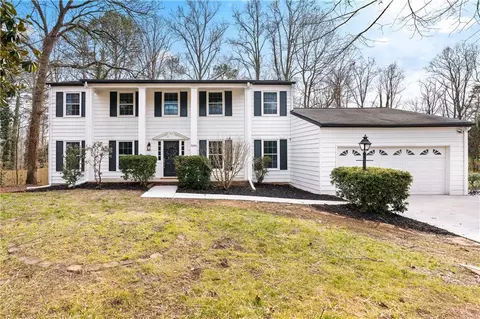 5220 Sunset Trl, Marietta, GA 30068