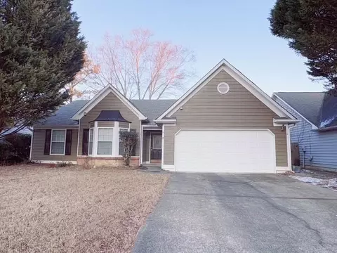 2120 Racquet Club Cir, Lawrenceville, GA 30043